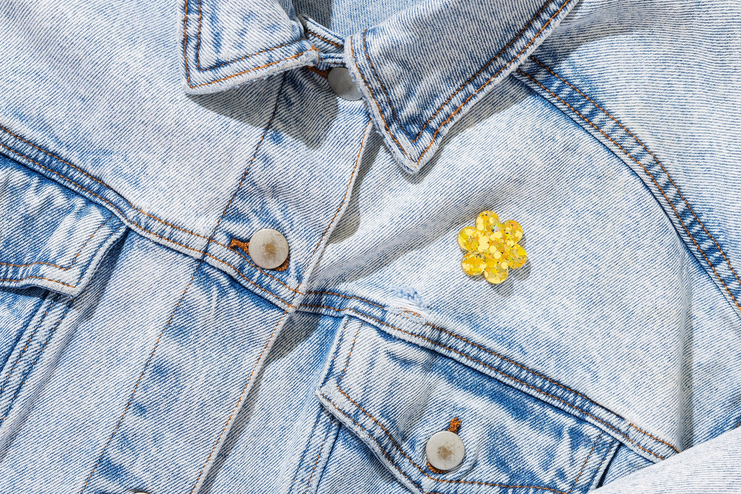 Flower Confetti Pin Card