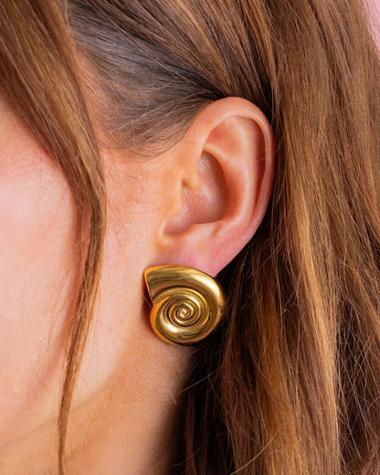 Sloan Swirly Stud